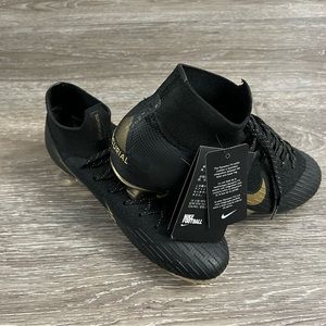 Nike 2018 Mercurial Superfly VI FG Football/Soccer Boots - Black Gold – Size 7